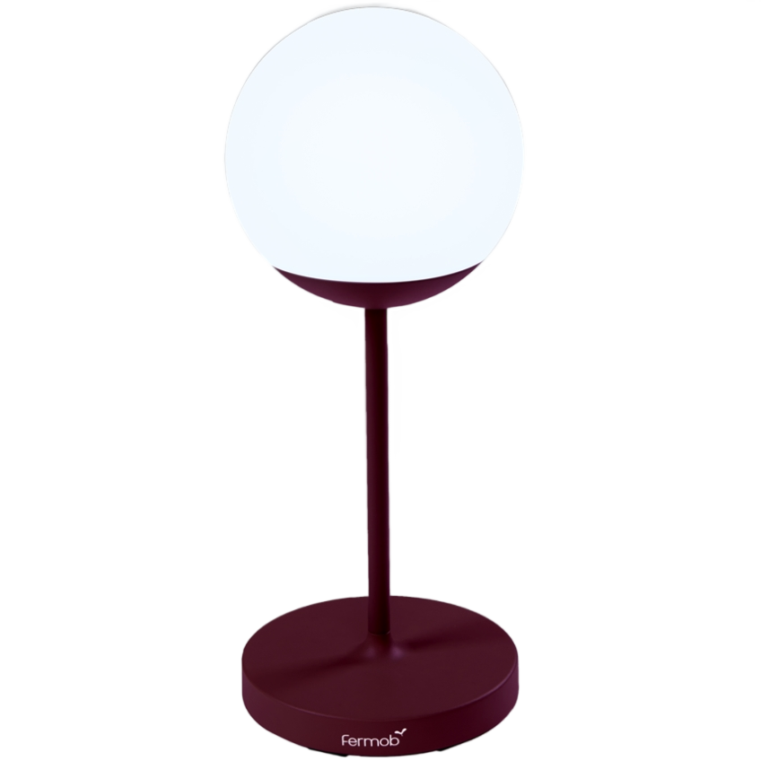 Třešňově červená venkovní LED lampa Fermob MOOON! 63 cm